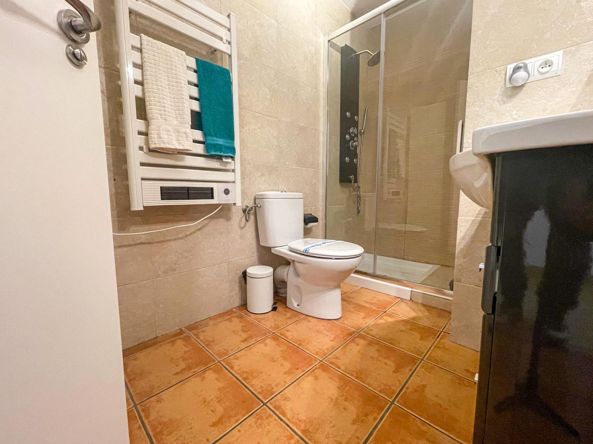 Bonita Casa. Gran Jardin. Con Wifi. Villa บูร์ก-มาดาม ภายนอก รูปภาพ